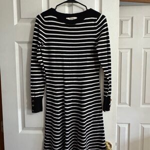 Black And White Flare Dresses for Sale up to 90% Off: Poshmark Black And White Flare Dresses for Sale up to 90% Off: Poshmark